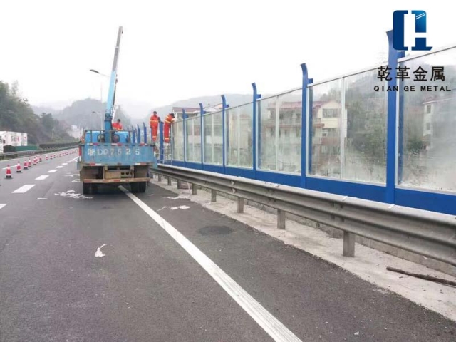 忻州高速公路声屏障案例